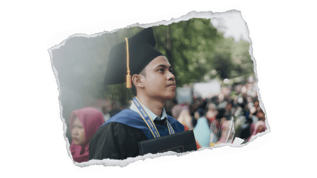 contoh undangan wisuda 2 Wisuda 3