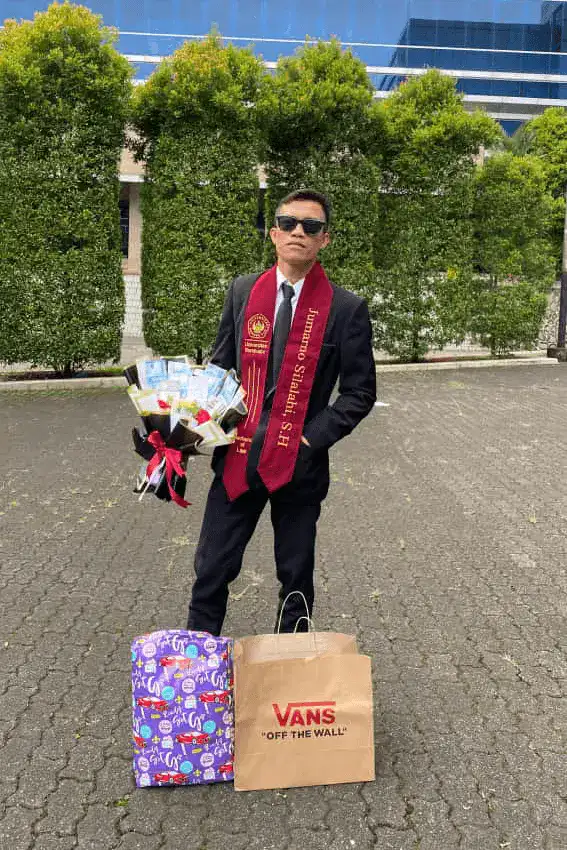 Wisuda Jumarno